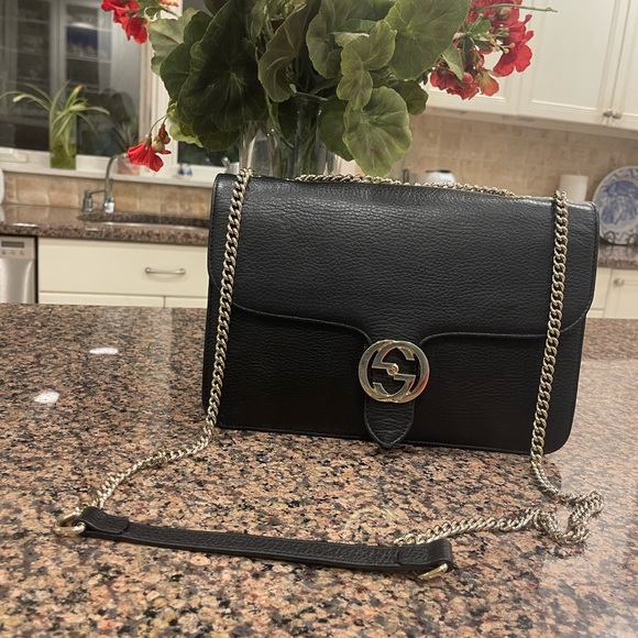 Gucci G Interlocking shoulder handbag - Picture 1 of 4